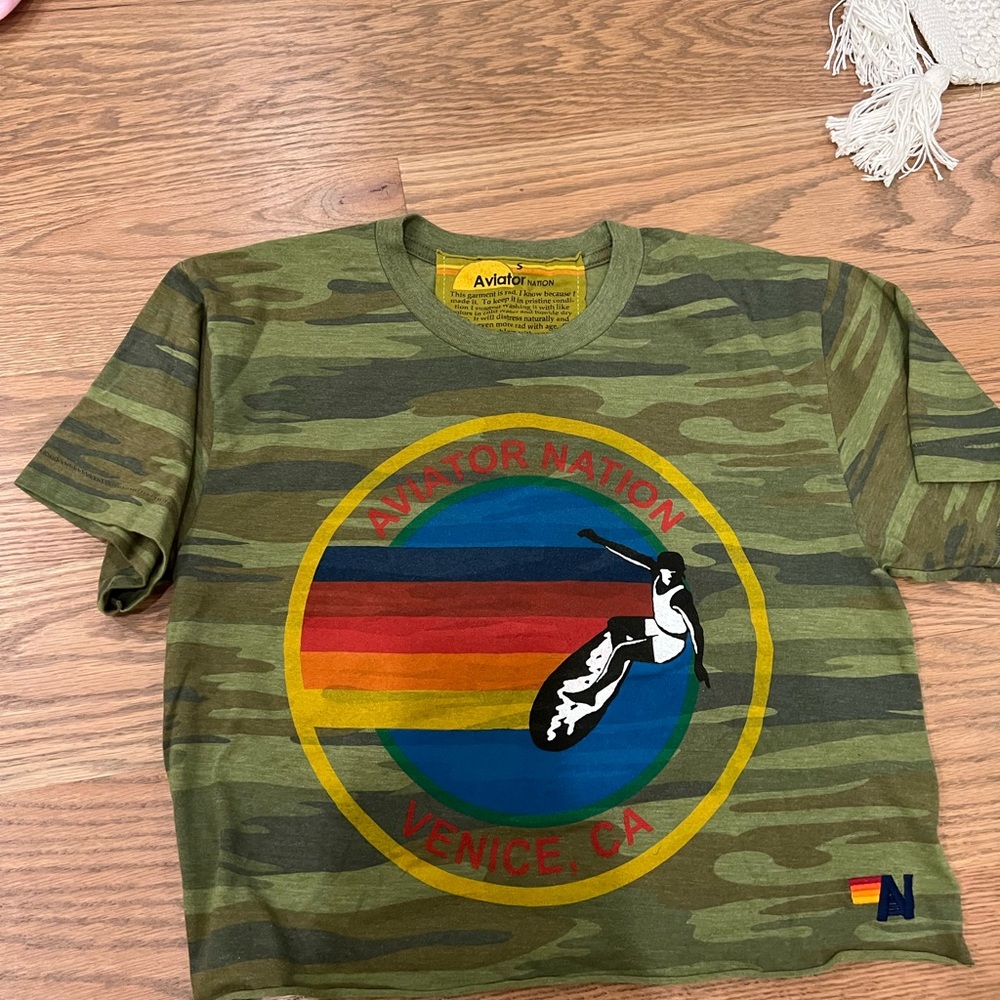 LIKE NEW AV CAMO BOYFRIEND TEE